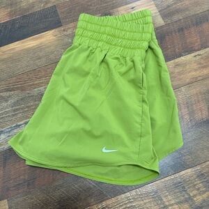 Nike One Women's Dri-FIT Ultra High-Waisted 3" Brief-Lined Shorts